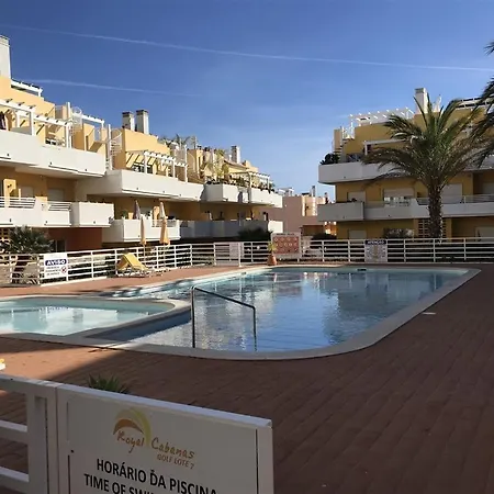 Cg105 - De - 2 Bed 2 Bath Ground Floor With Communal Pool Apartment *