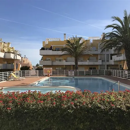 Cg105 - De - 2 Bed 2 Bath Ground Floor With Communal Pool